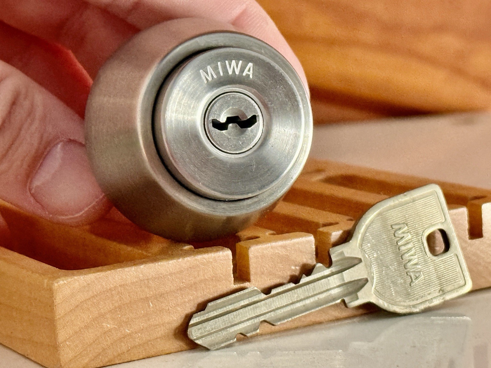 Miwa Lock U9 High Security W/ Key Japan Locksport Locksmith Collector Miwa Lock U9 High Security W/ Key Japan Locksport Locksmith Collector