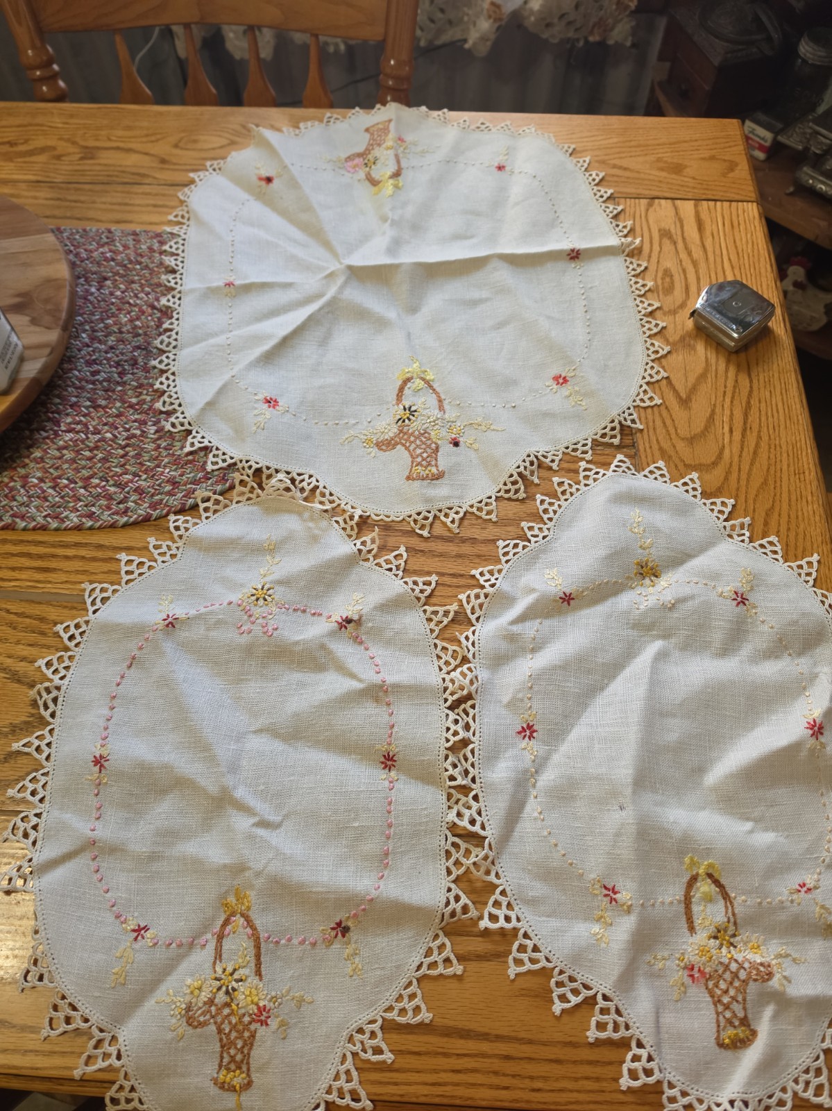 Vintage Embroidered Linen Doily w/ Tatted Lace Edge Set Of 3 Vintage Embroidered Linen Doily w/ Tatted Lace Edge Set Of 3