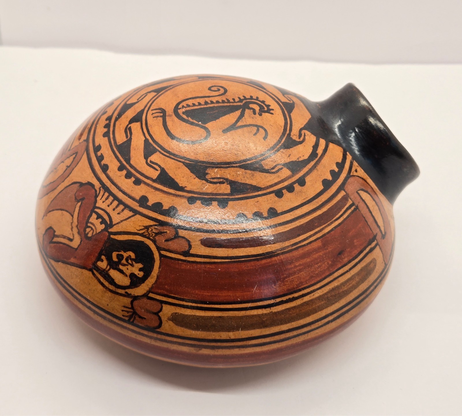 Vintage Mexican Mata Ortiz Polychrome Pottery Vase Vintage Mexican Mata Ortiz Polychrome Pottery Vase