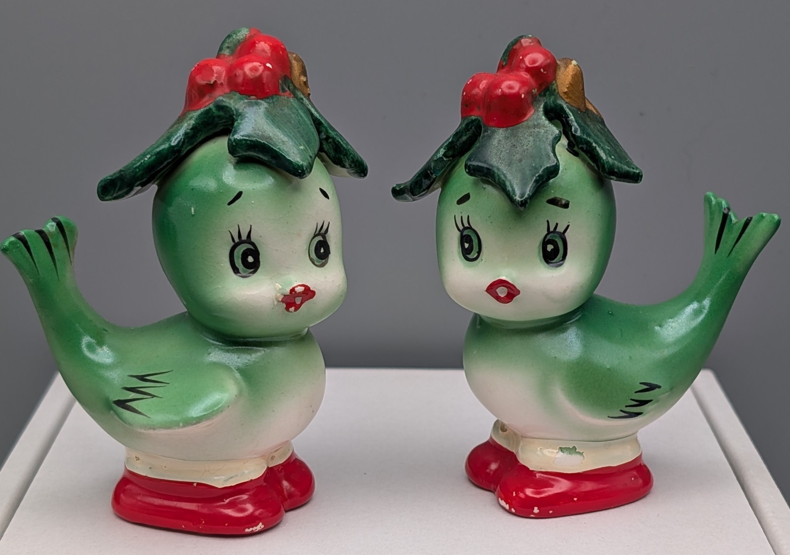 Vintage Lefton Japan Christmas Bird SaltPepper Shakers Holly Anthropomorphic HTF