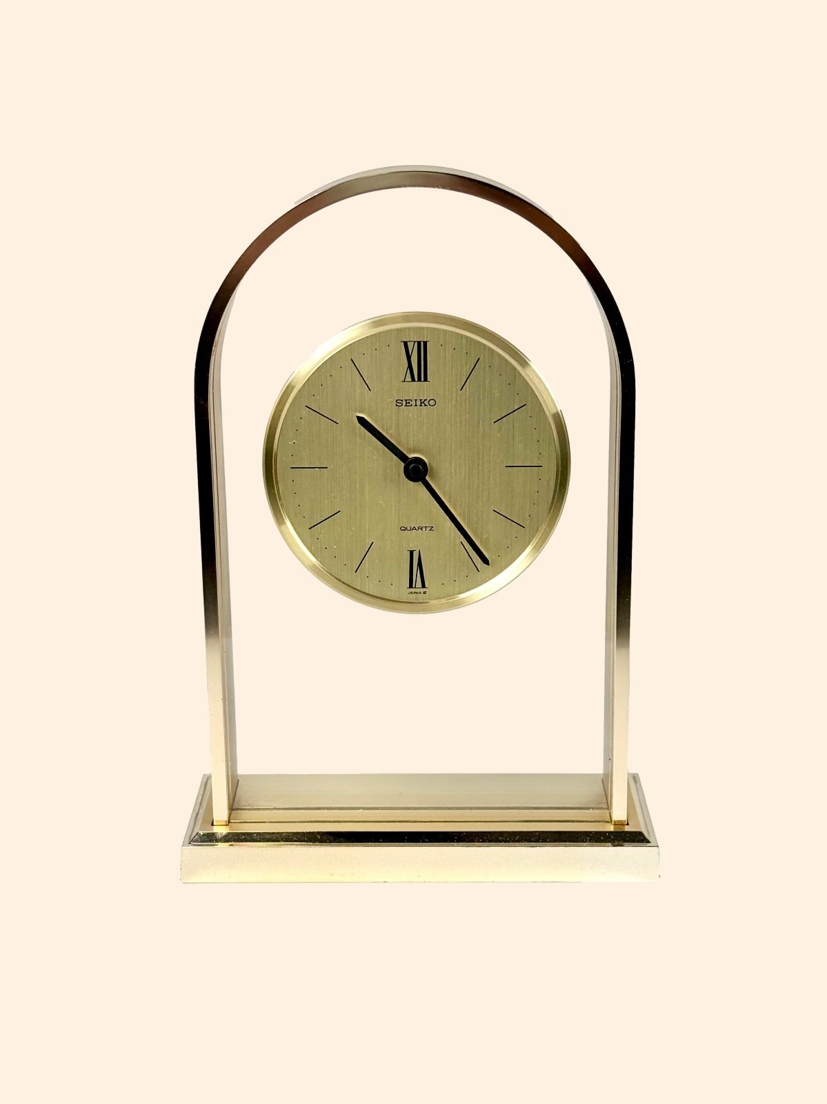 Vintage 1970s Seiko Quartz Desk Mantel Clock Gold Tone Floating Glass MCM Japan Vintage 1970s Seiko Quartz Desk Mantel Clock Gold Tone Floating Glass MCM Japan
