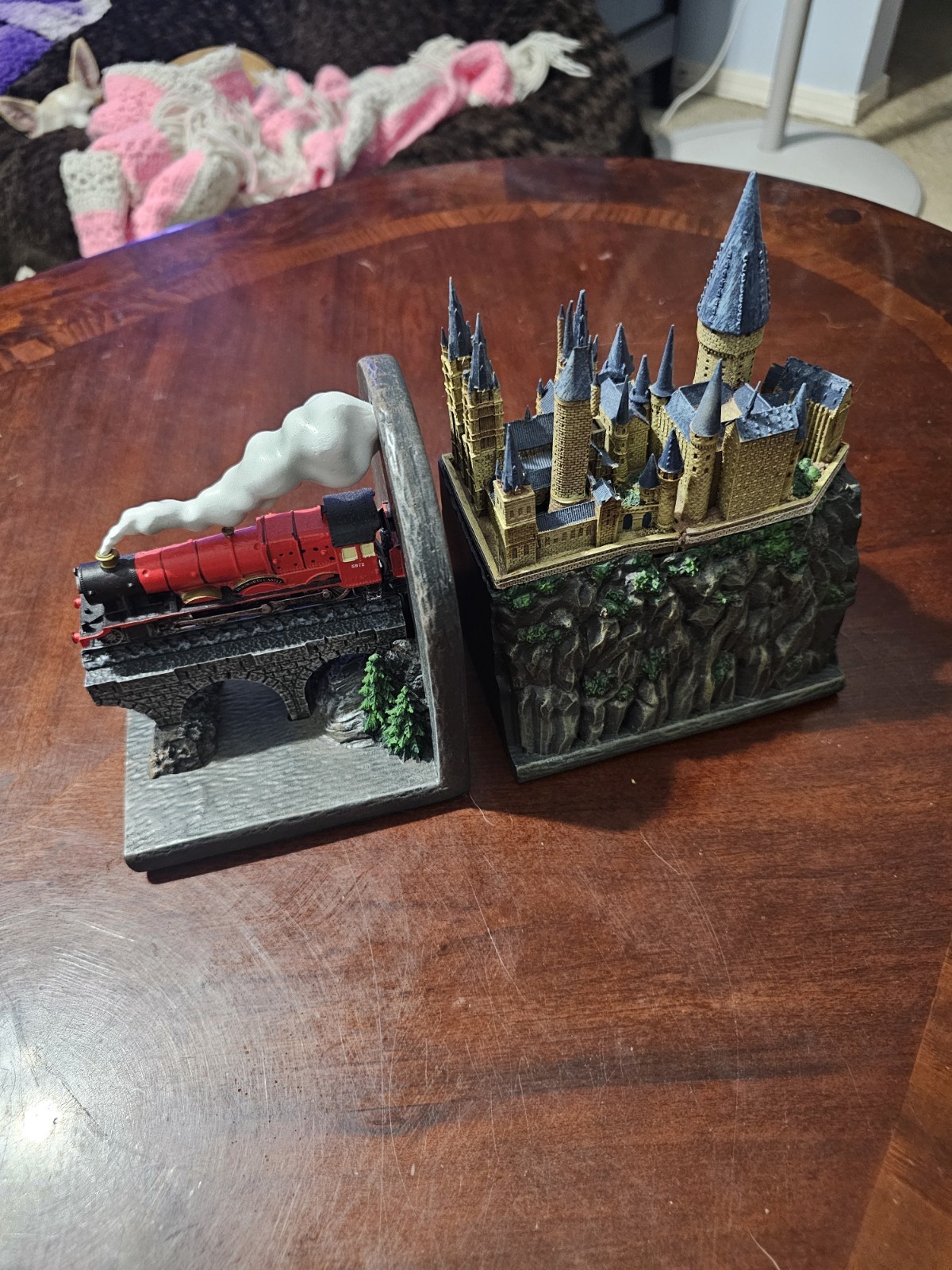 The Bradford Exchange Bookend Collection Hogwarts Castle + Train 6.25