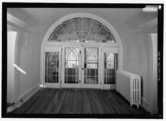 Photo:Silver Spring MD National Park Seminary Colonial House Interior 2001