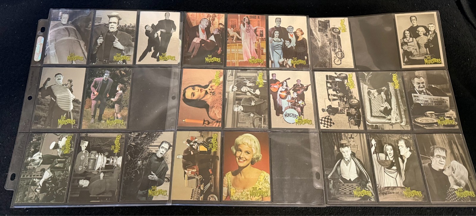 1996 The Munsters Deluxe lot (88 cards) Dart Flip Cards + (3) chase cards N-NM