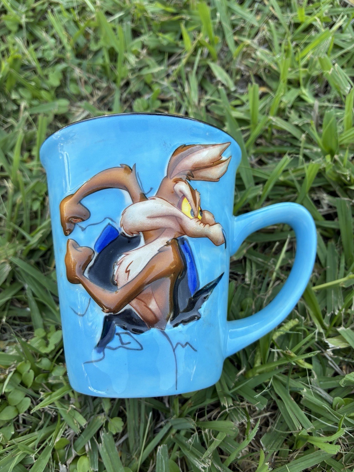 VINTAGE LOONEY TUNES XPRES 3D WILE E COYOTE THAILAND MUG