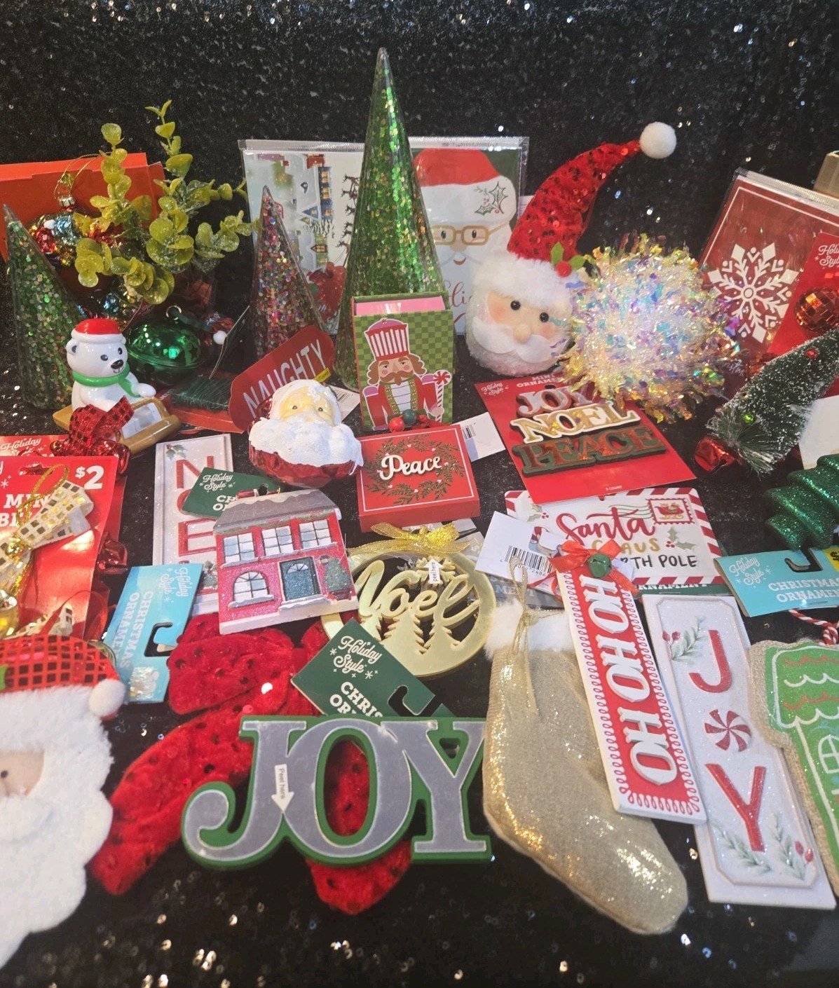 35 PC BULK LOT #5 NEW CHRISTMAS MIXED ASSORTED RANDOM ORNAMENTS DECORATIONS TREE 35 PC BULK LOT #5 NEW CHRISTMAS MIXED ASSORTED RANDOM ORNAMENTS DECORATIONS TREE