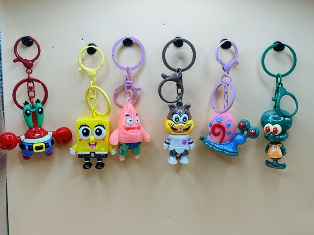Cute New Set of 6 SpongeBob SquarePants Keychains & Backpack Clips