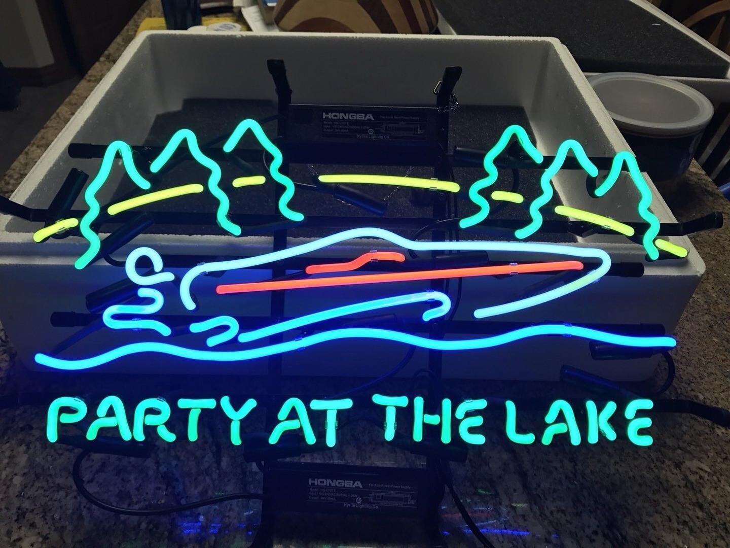Party At The Lake Speedboat Beer 24 Party At The Lake Speedboat Beer 24