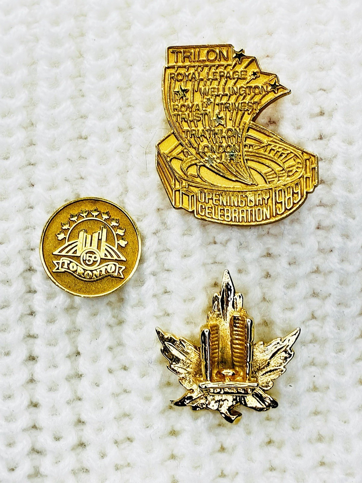 Vintage Toronto SkyDome Opening Day 1989 City Hall Maple Leaf Collectors Pin Lot
