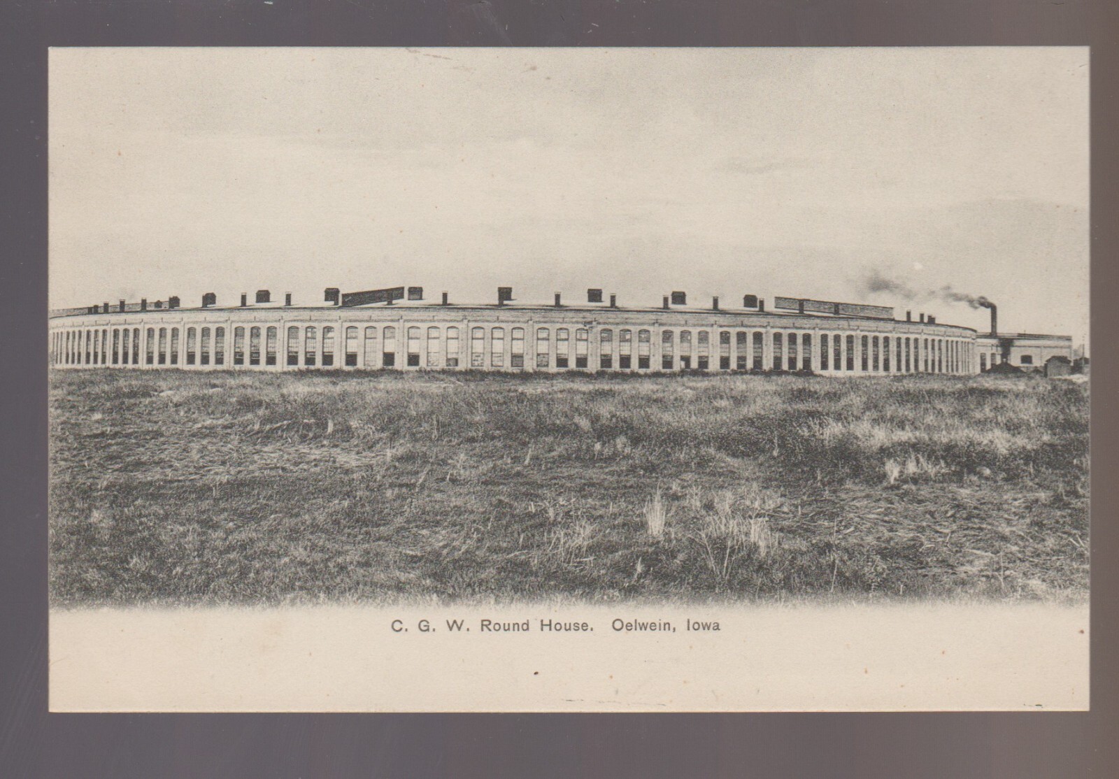 Oelwein IOWA c1910 C.G.W. R.R. ROUND HOUSE Shops Depot Train Station RAILROAD IA Oelwein IOWA c1910 C.G.W. R.R. ROUND HOUSE Shops Depot Train Station RAILROAD IA