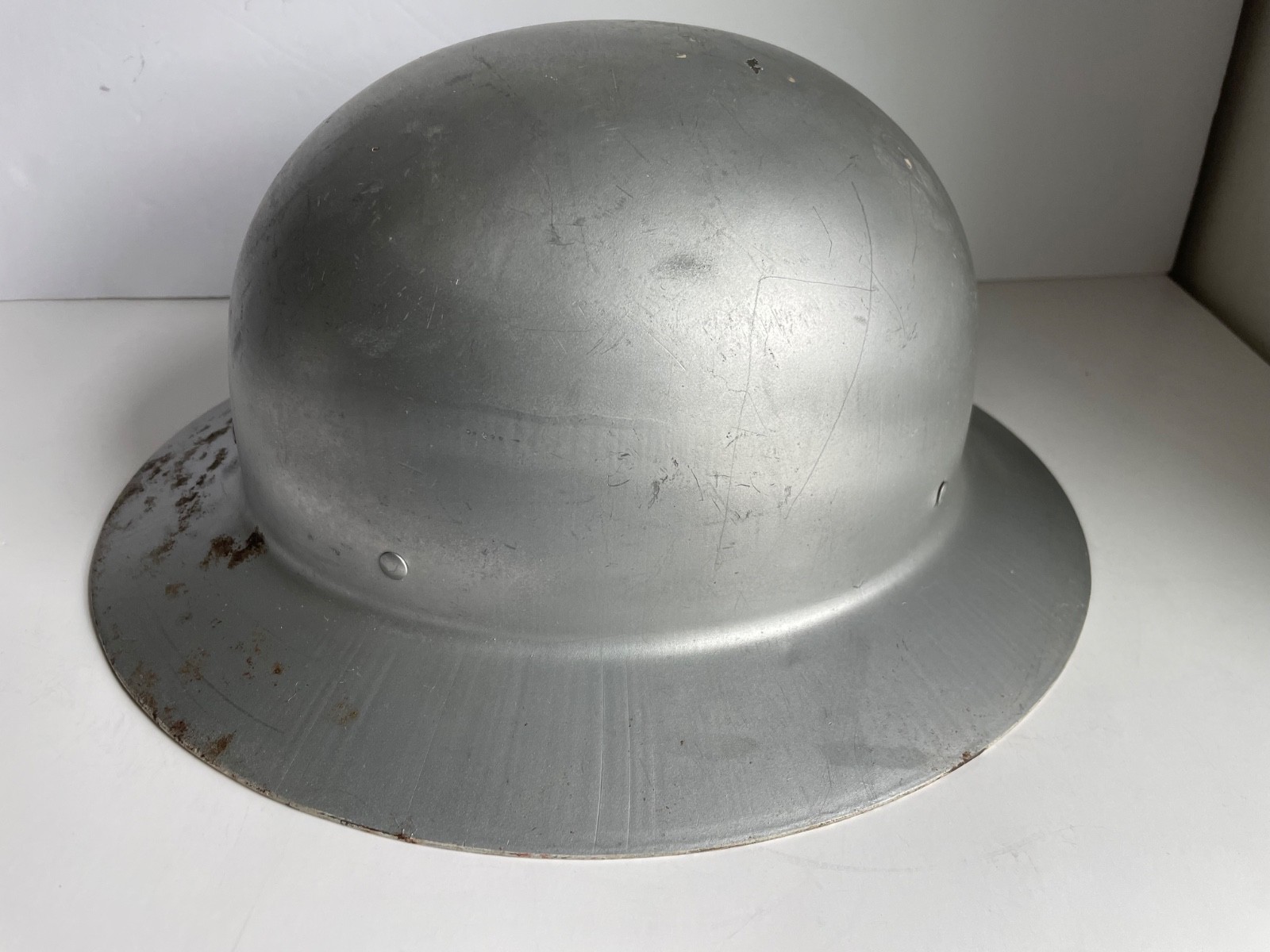 Vintage US Military Hard Hat Helmet Broken Chinstrap Vintage US Military Hard Hat Helmet Broken Chinstrap