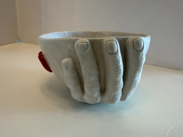 Vintage Hand Holding Bowl Bowl Signed Hand Made 5 1/2\ Vintage Hand Holding Bowl Bowl Signed Hand Made 5 1/2\