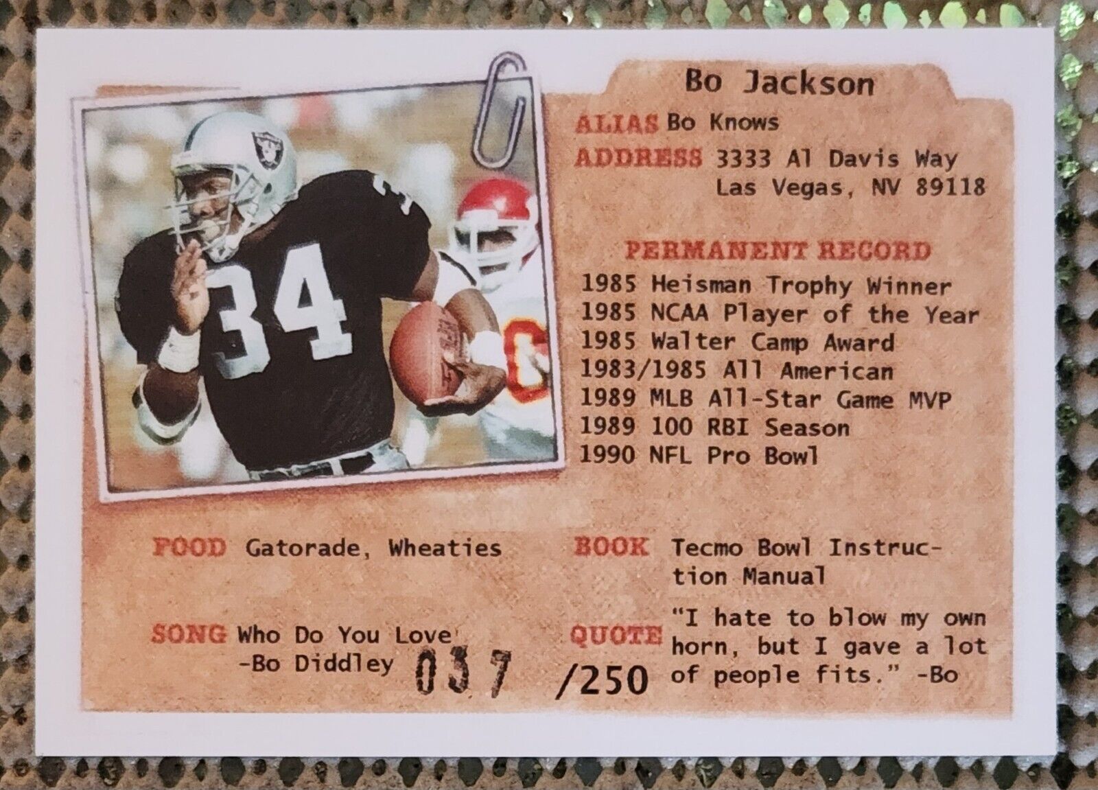 SINGLE CARD: BO JACKSON GPK BO KNOWS TECMO BOXX BASE (#37/250) SP TECMO BO SCORE