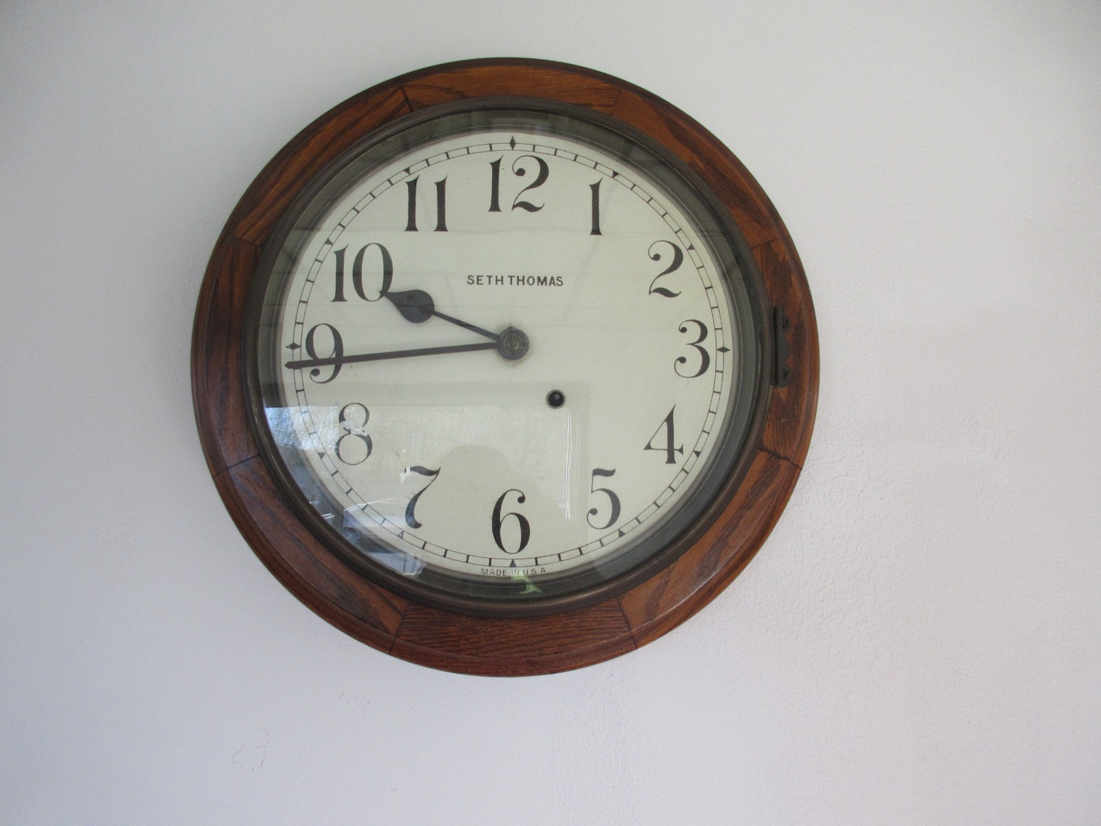 ANTIQUE SETH THOMAS GALLERY WALL CLOCK OAK PAINTED DIAL ORIGINAL FINISH RUNS ANTIQUE SETH THOMAS GALLERY WALL CLOCK OAK PAINTED DIAL ORIGINAL FINISH RUNS