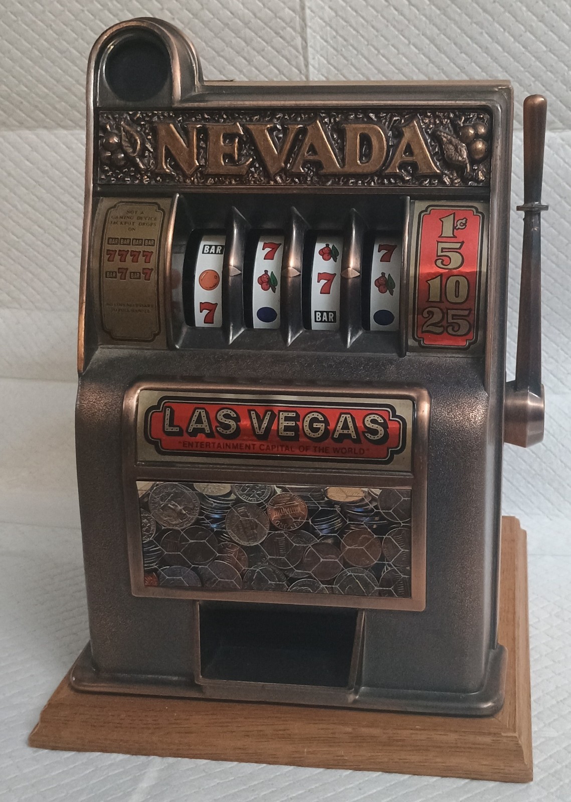 Vintage Las Vegas Nevada Mini Slot Machine (Heavy Piece - Excellent Condition) Vintage Las Vegas Nevada Mini Slot Machine (Heavy Piece - Excellent Condition)