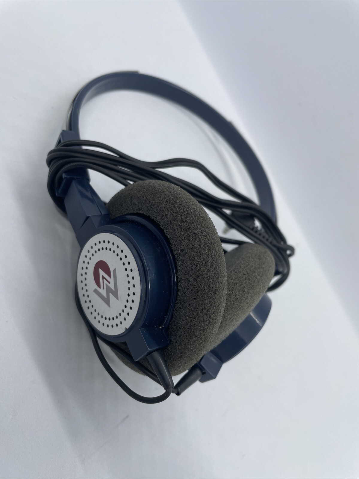 Vintage America West Airlines Headphones Passenger Headset, Gray Foam Vintage America West Airlines Headphones Passenger Headset, Gray Foam