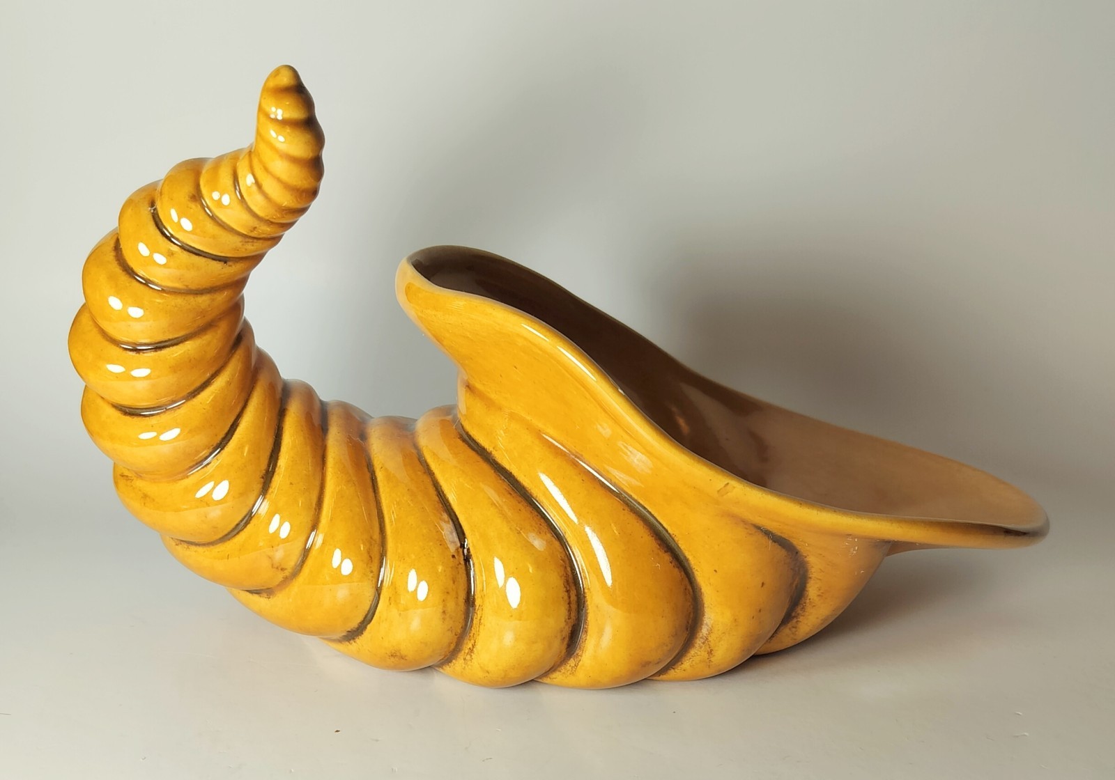 VTG MCM Atlantic Mold Ceramic Harvest Gold Cornucopia Centerpiece USA VTG MCM Atlantic Mold Ceramic Harvest Gold Cornucopia Centerpiece USA