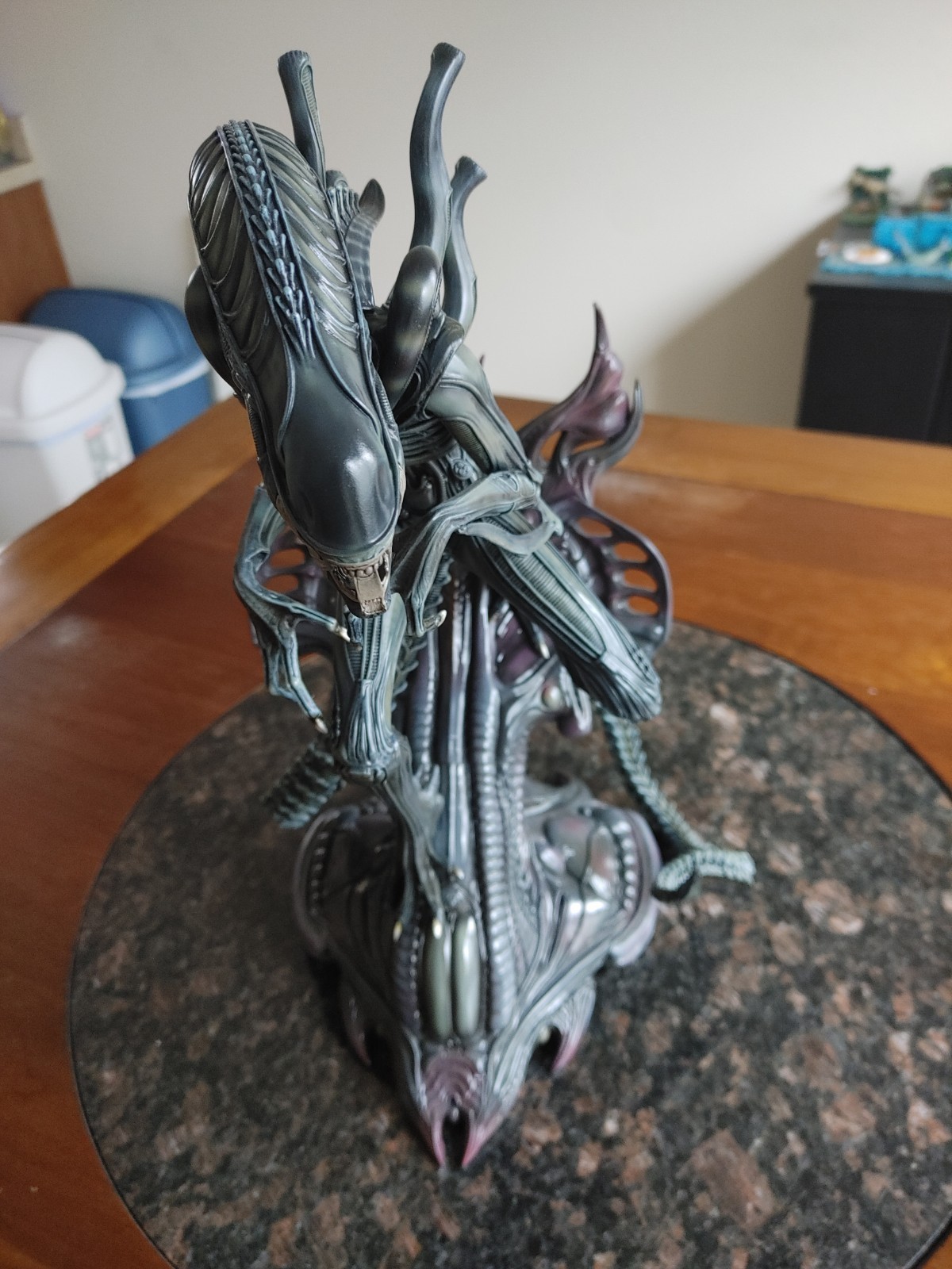 Sideshow Collectibles Alien Warrior Statue #169/1000