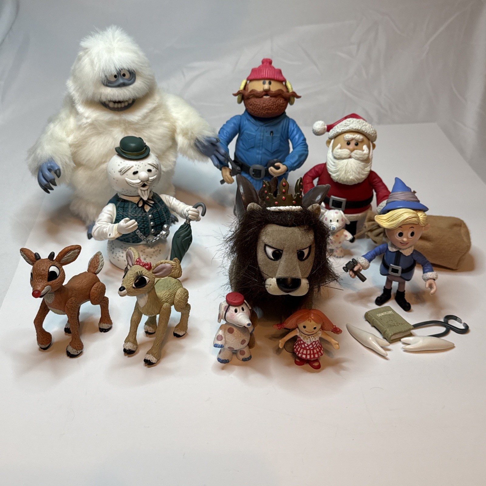 Rudolph The Red Nosed Reindeer Figures Lot Memory Lane 2001 Rudolph The Red Nosed Reindeer Figures Lot Memory Lane 2001