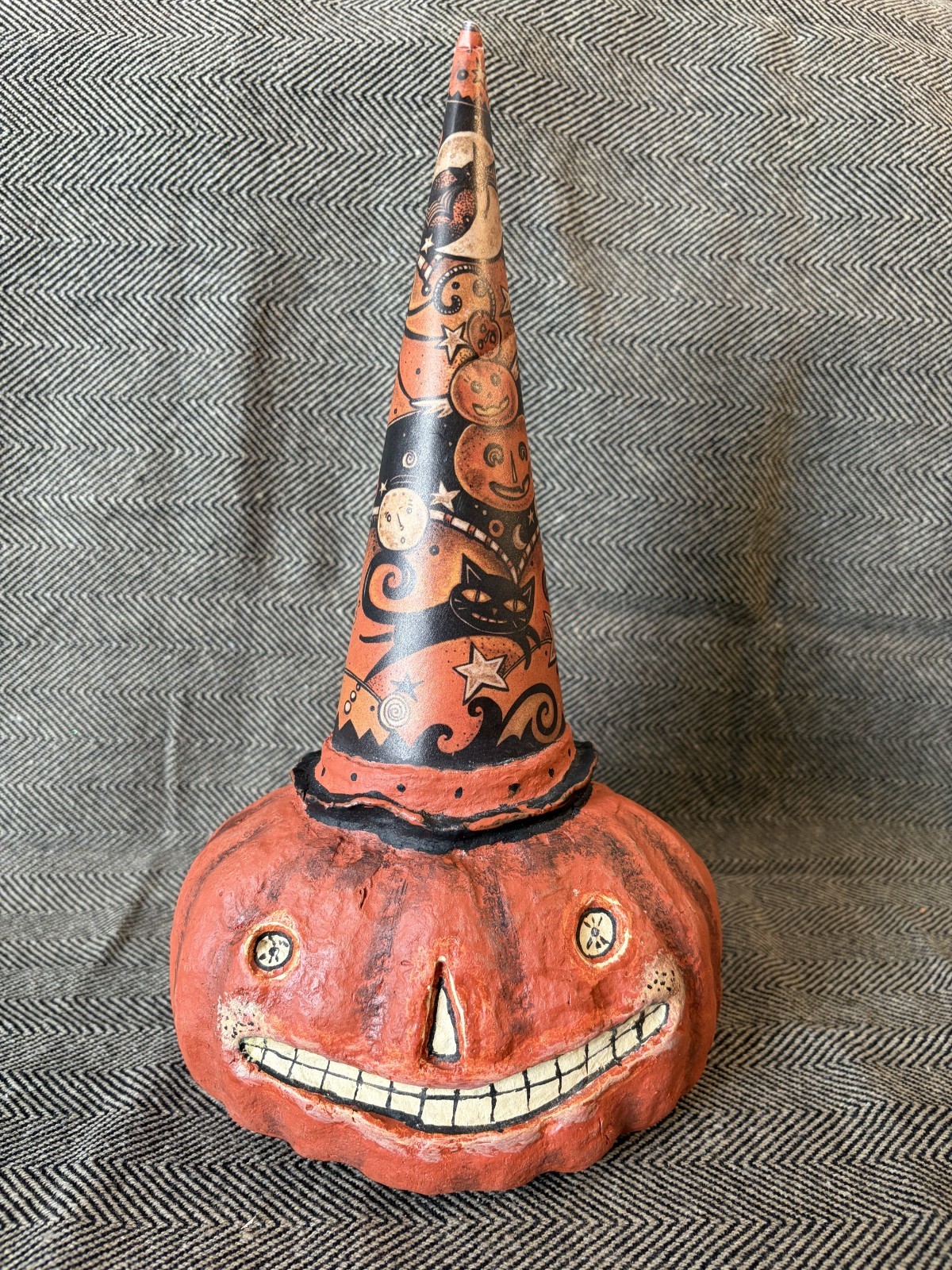 JOHANNA PARKER FOR PRIMITIVES BY KATHY HALLOWEEN JACK O LANTERN W/PARTY HAT JOHANNA PARKER FOR PRIMITIVES BY KATHY HALLOWEEN JACK O LANTERN W/PARTY HAT