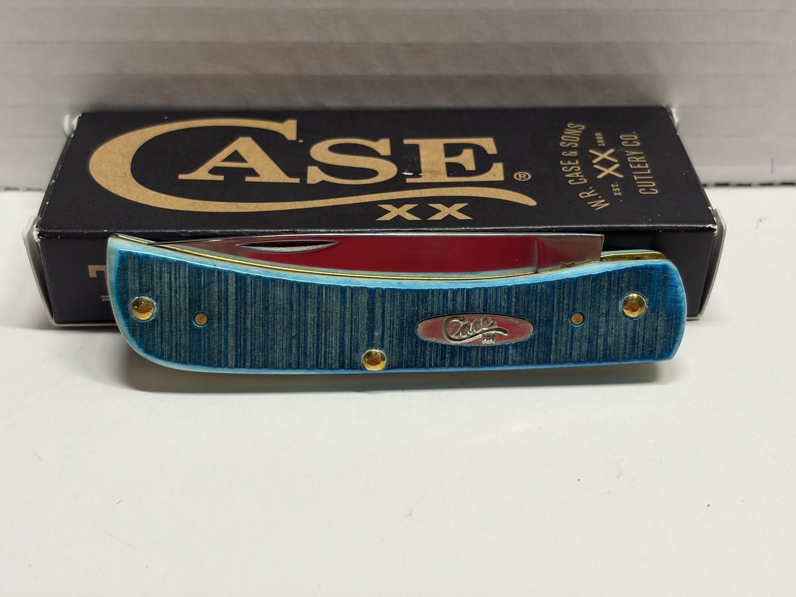 New 2024 CaseXX Caribbean Blue Bone Sawcut Jig Sod Buster Jr. 6137SS New 2024 CaseXX Caribbean Blue Bone Sawcut Jig Sod Buster Jr. 6137SS
