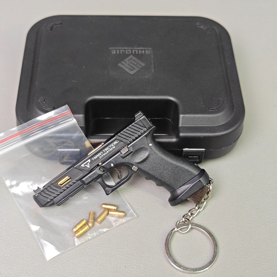 G.34 Keychain,Metal Gun Keychain Mini Pistol Keychain for Man,Son,Collector G.34 Keychain,Metal Gun Keychain Mini Pistol Keychain for Man,Son,Collector