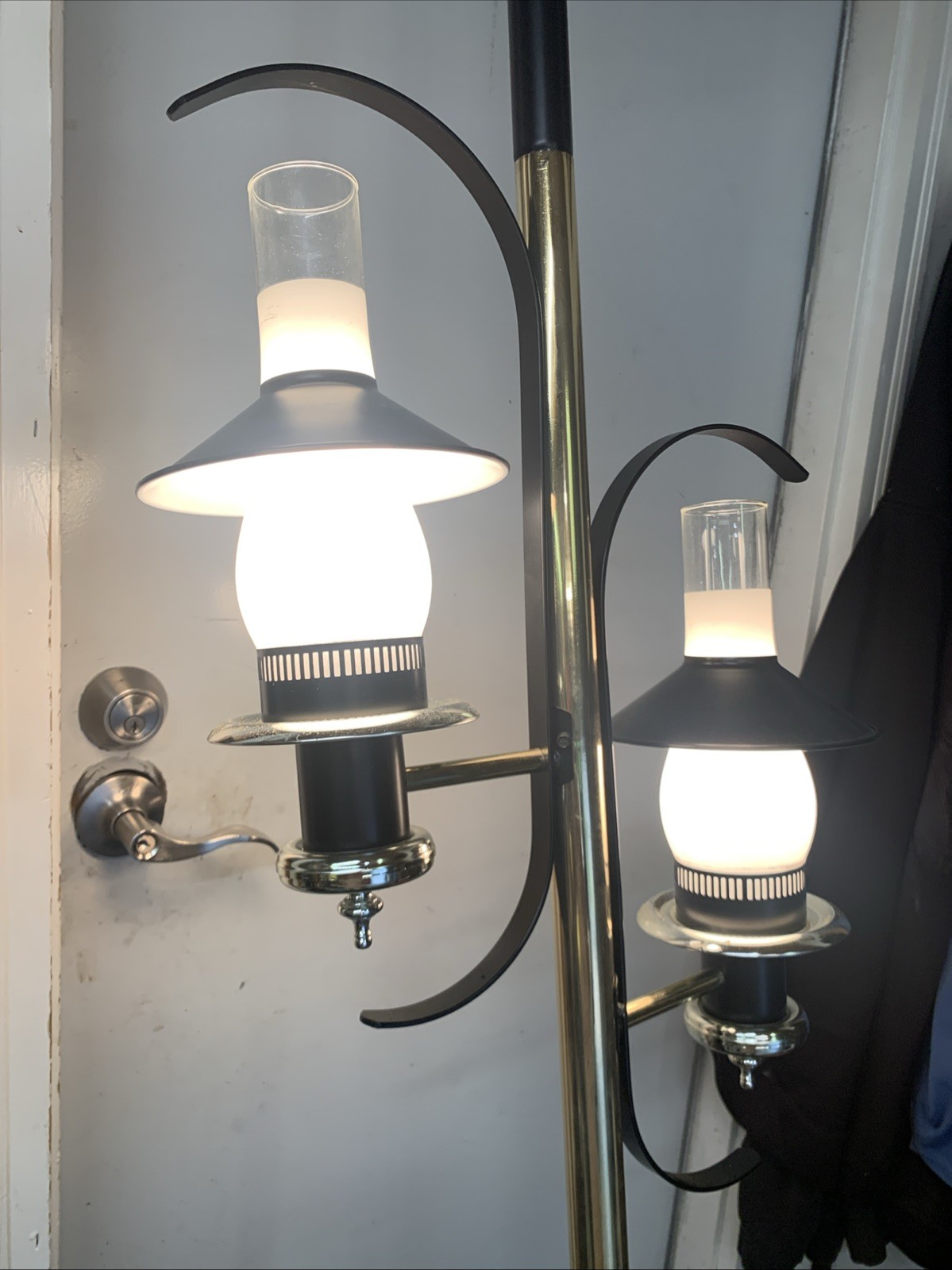 Vintage 1970’s Black & Brass 2 Light Tension Pole Lamp Vintage 1970’s Black & Brass 2 Light Tension Pole Lamp