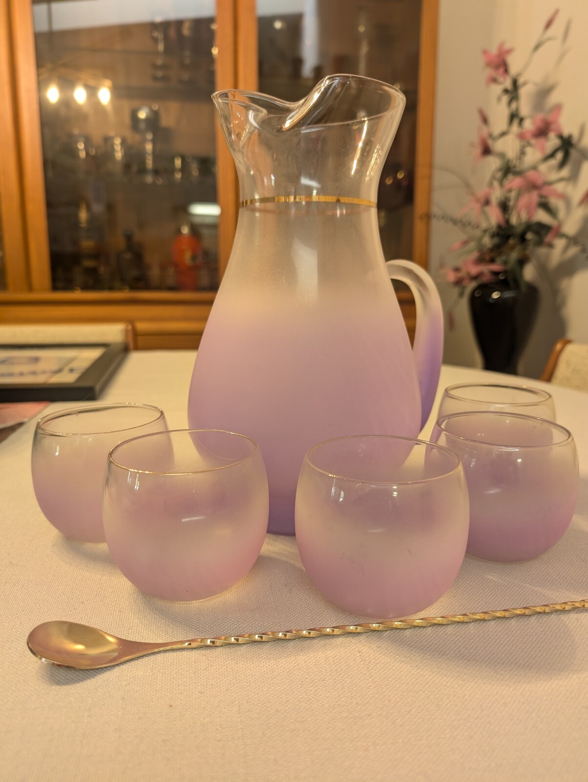 Beautiful Blendo Large Cocktail Pitcher with 6 Roly Poly Glasses + Stir Stick Beautiful Blendo Large Cocktail Pitcher with 6 Roly Poly Glasses + Stir Stick