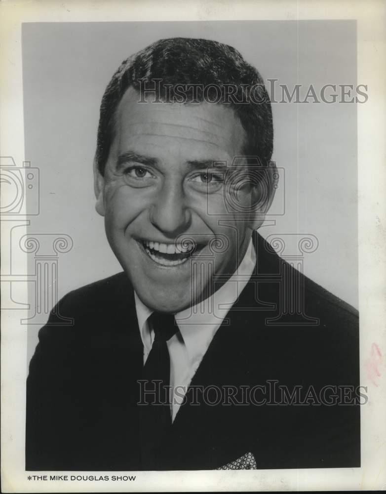 1966 Press Photo Soupy Sales co hosts 1966 Press Photo Soupy Sales co hosts