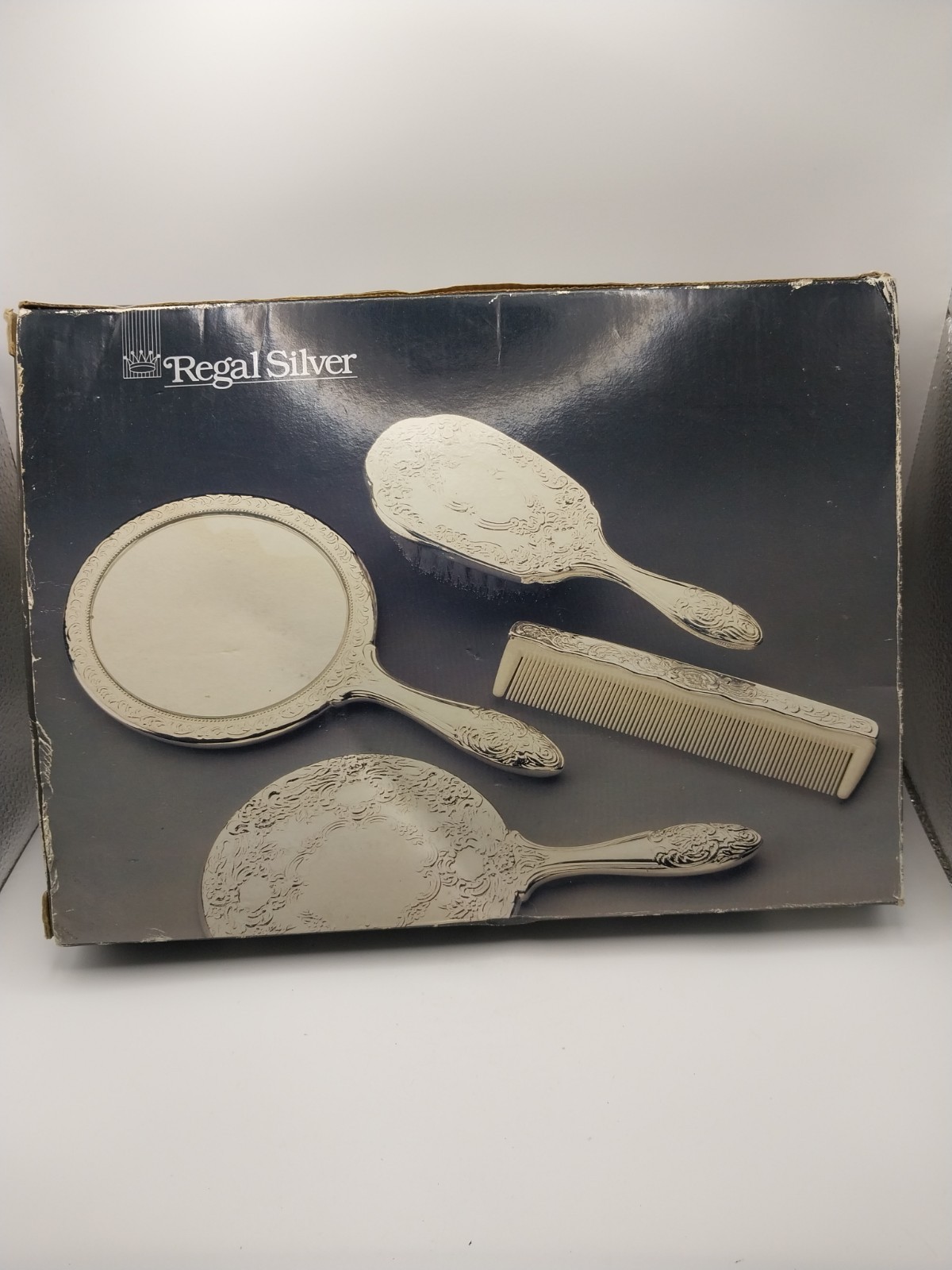 Vintage Regal Silver 3-Piece Vanity Grooming Set Hand Mirror Hair Brush Comb Box Vintage Regal Silver 3-Piece Vanity Grooming Set Hand Mirror Hair Brush Comb Box