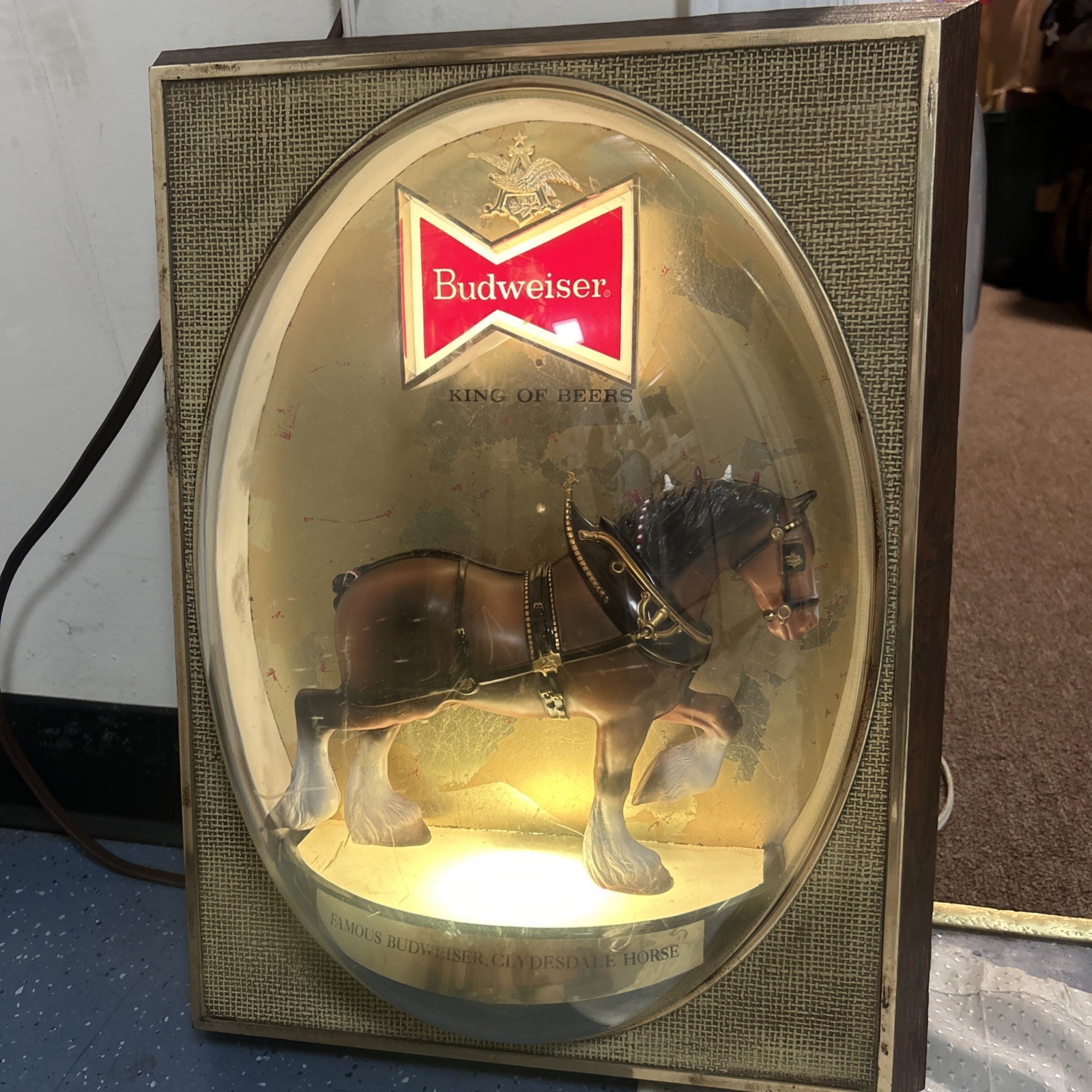 VINTAGE FAMOUS BUDWEISER CLYDESDALE 3D HORSE IN BUBBLE ~ WORKING LIGHTED  SIGN