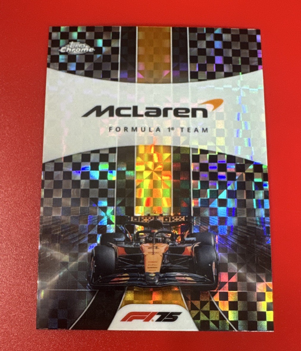 Topps Chrome F1 2025 McLaren Formula 1 Team Checker Refractor #176 Topps Chrome F1 2025 McLaren Formula 1 Team Checker Refractor #176