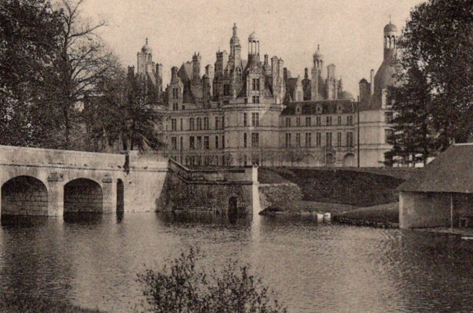 * Antique RPPC Château DE Chambord Loire Valley France Casson & Bridge c1921