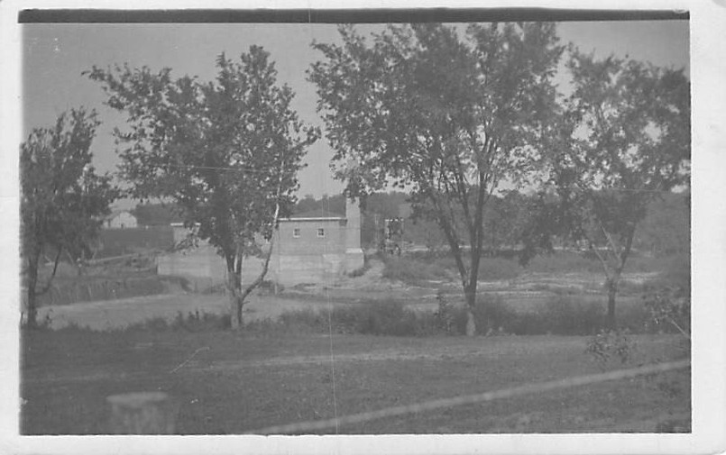 Postcard: RPPC Building, Unknown Location, 1910\'s