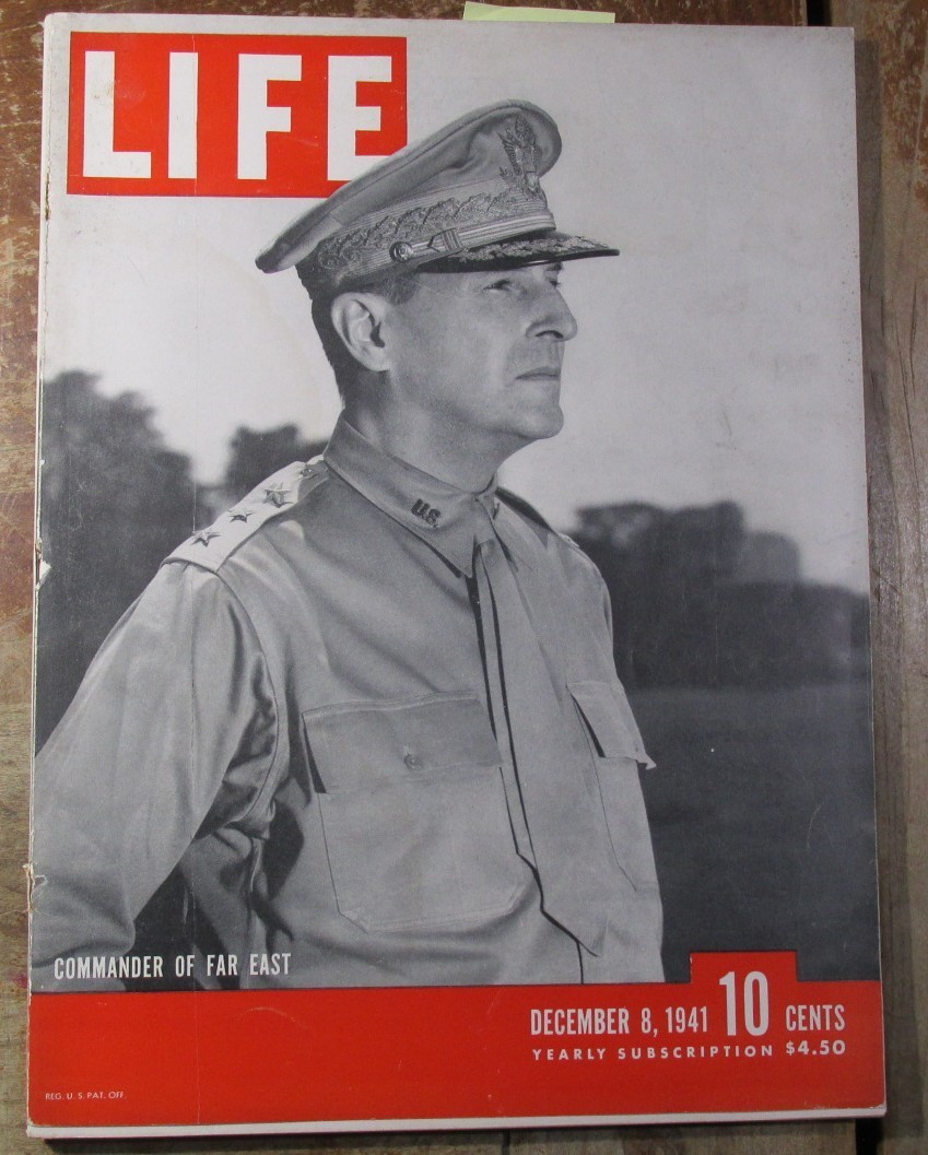 1941 WWII LIFE Magazine on the DAY AFTER the JAPANESE Attack on Pearl Harbor