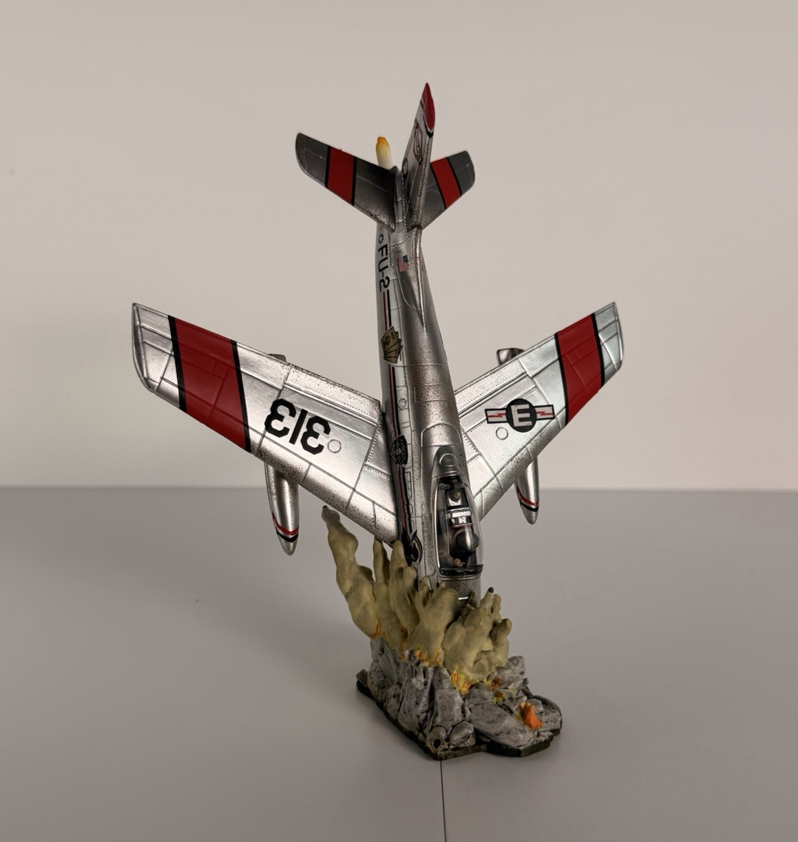 Eminem Kamikaze Plane Fine Art Collectible Desk Model w/ COA & Box (1 Run) Eminem Kamikaze Plane Fine Art Collectible Desk Model w/ COA & Box (1 Run)