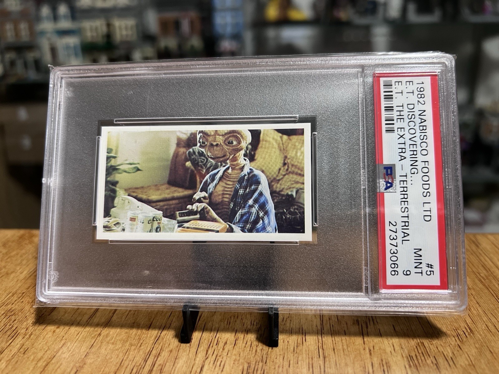 Very Rare 1982 Nabisco Foods E.T. #5 Extraterrestrial Card Movie Elliott PSA 9 Very Rare 1982 Nabisco Foods E.T. #5 Extraterrestrial Card Movie Elliott PSA 9