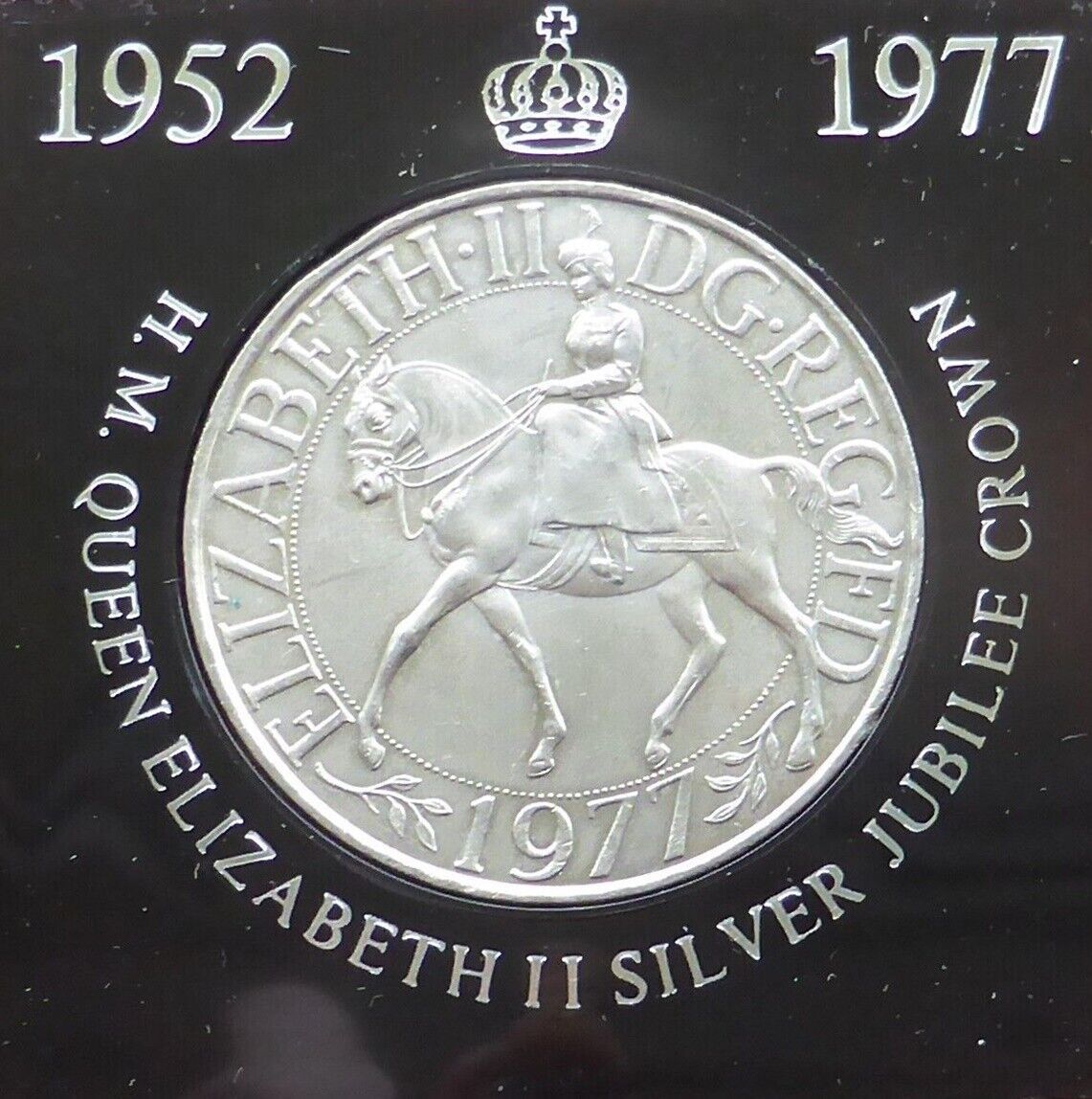 Royal Memorabilia Queen Elizabeth II Silver Jubilee 1952 - 1977 Crown Coin 