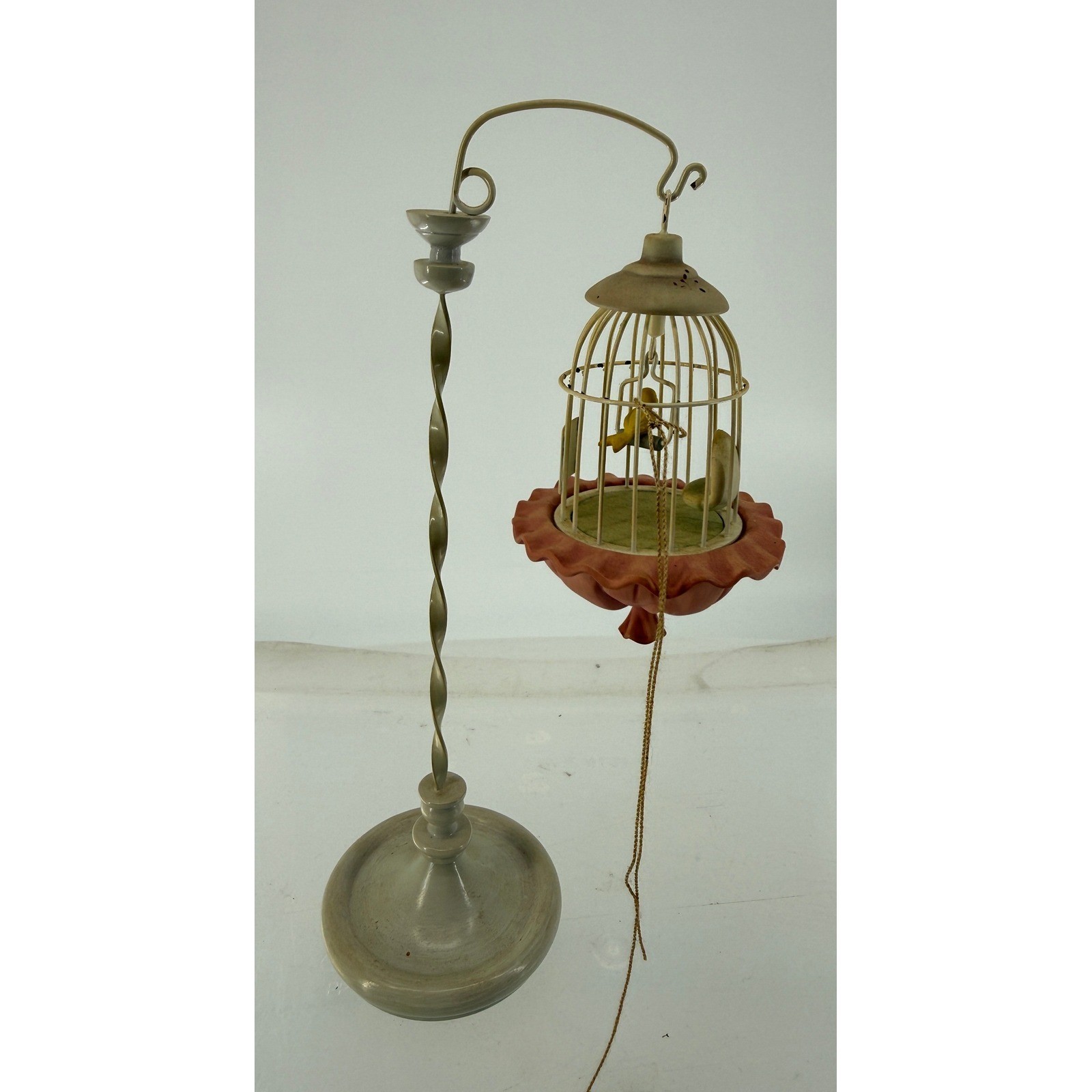 Disney Lady and the Tramp Birdcage Figurine Disney Duos Classics Collection 2002 Disney Lady and the Tramp Birdcage Figurine Disney Duos Classics Collection 2002