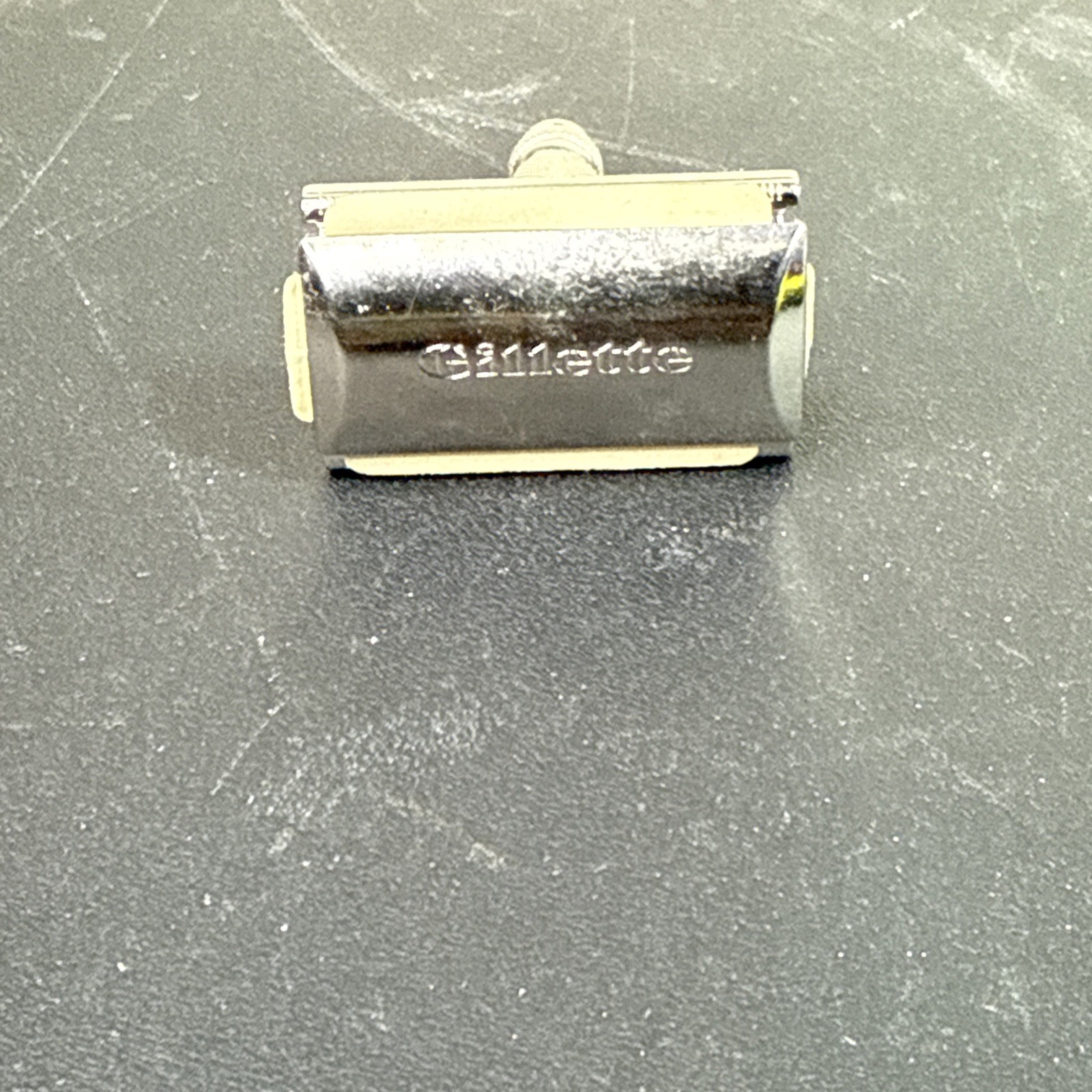 Vintage Gillette Tech Safety Razor ~ Silver Tone Vintage Gillette Tech Safety Razor ~ Silver Tone