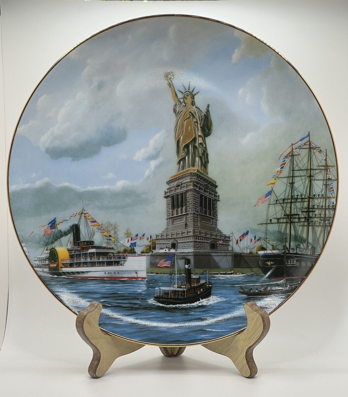 Statue Of Liberty “The Dedication” 1985 Armstrong’s Art On Porcelain￼ No. Plate