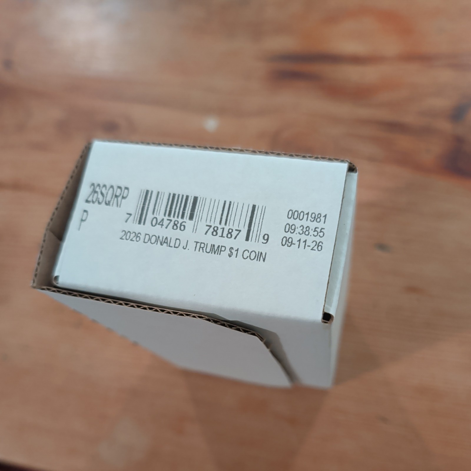 PRESIDENT TRUMP $1 MINT SEALED BOX WITH 1 ROLL OF COINS; 26SQRP 