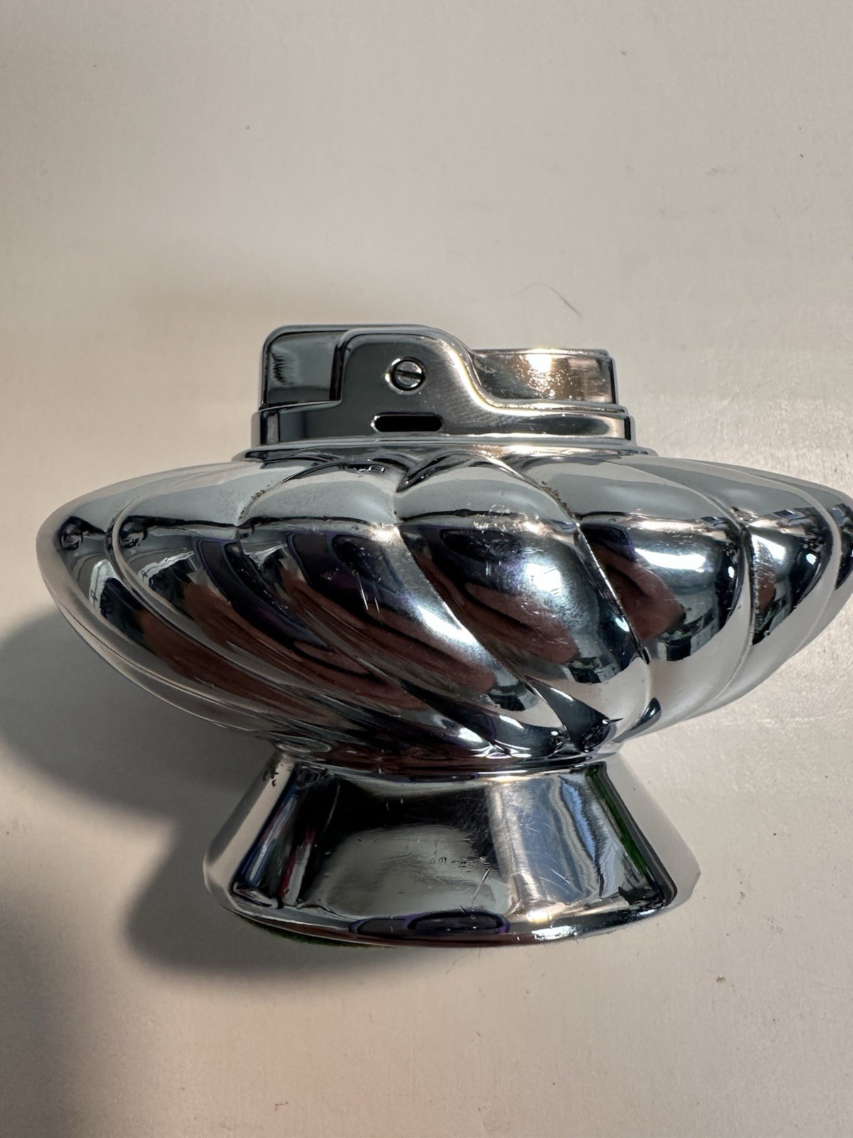 Vtg1950s Ronson Regal Table Lighter Chrome Mid Century Modern Art Deco Shell MCM
