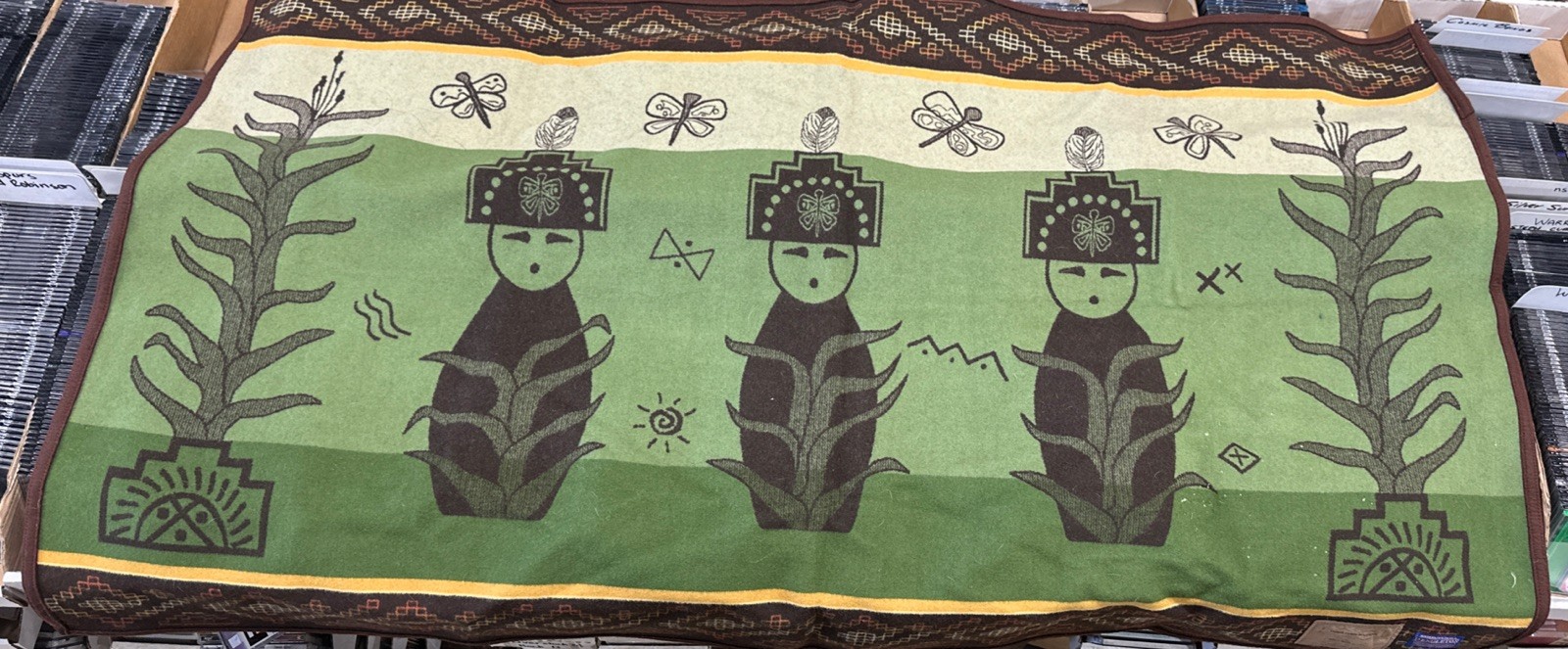 RARE PENDLETON Three Corn Maidens Retired Pueblo Wool Hanging Saddle Blanket Art RARE PENDLETON Three Corn Maidens Retired Pueblo Wool Hanging Saddle Blanket Art