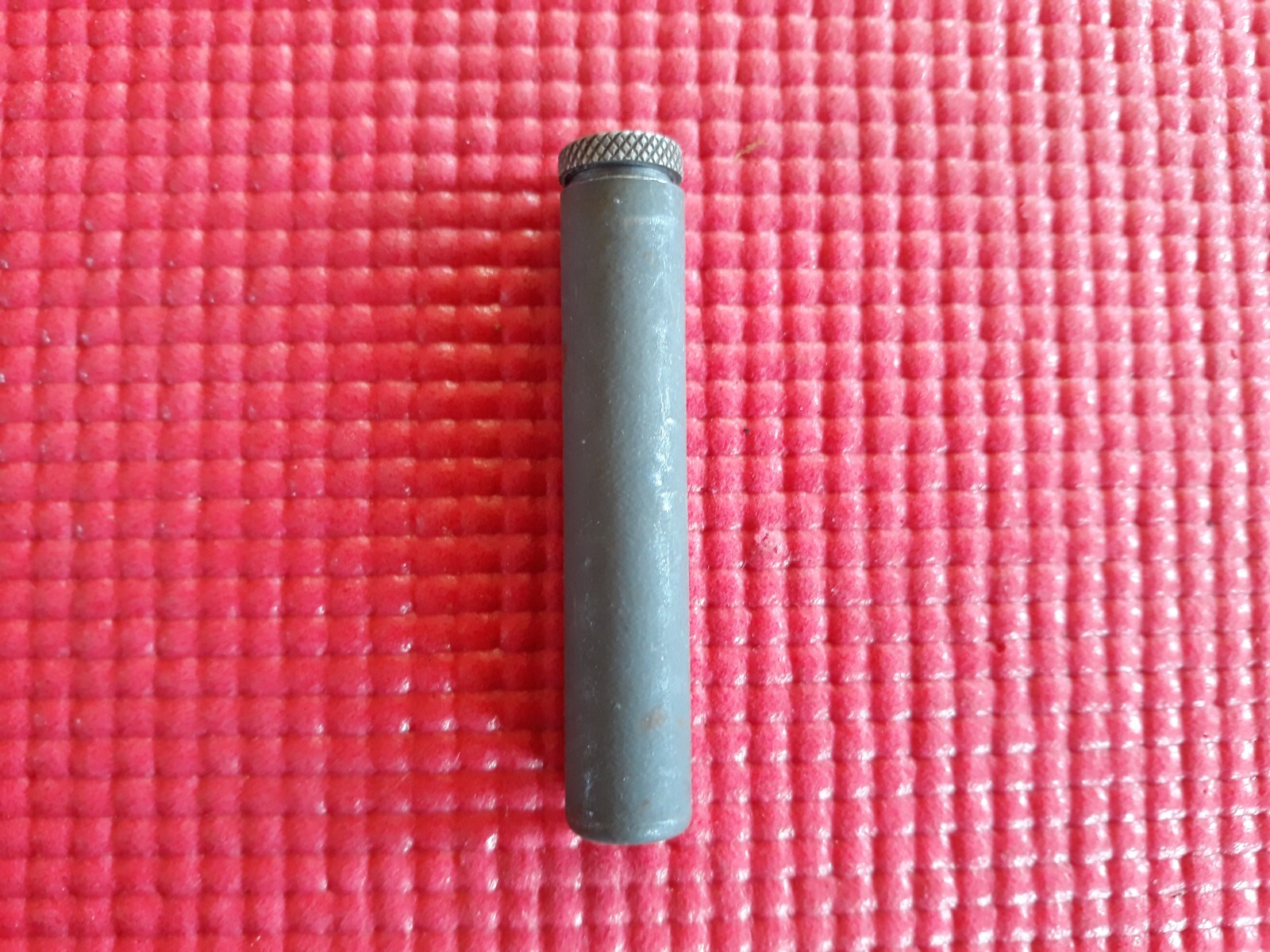 MINT Original WW2 USGI M1 Carbine Oiler / Sling Retainer marked IS MINT Original WW2 USGI M1 Carbine Oiler / Sling Retainer marked IS