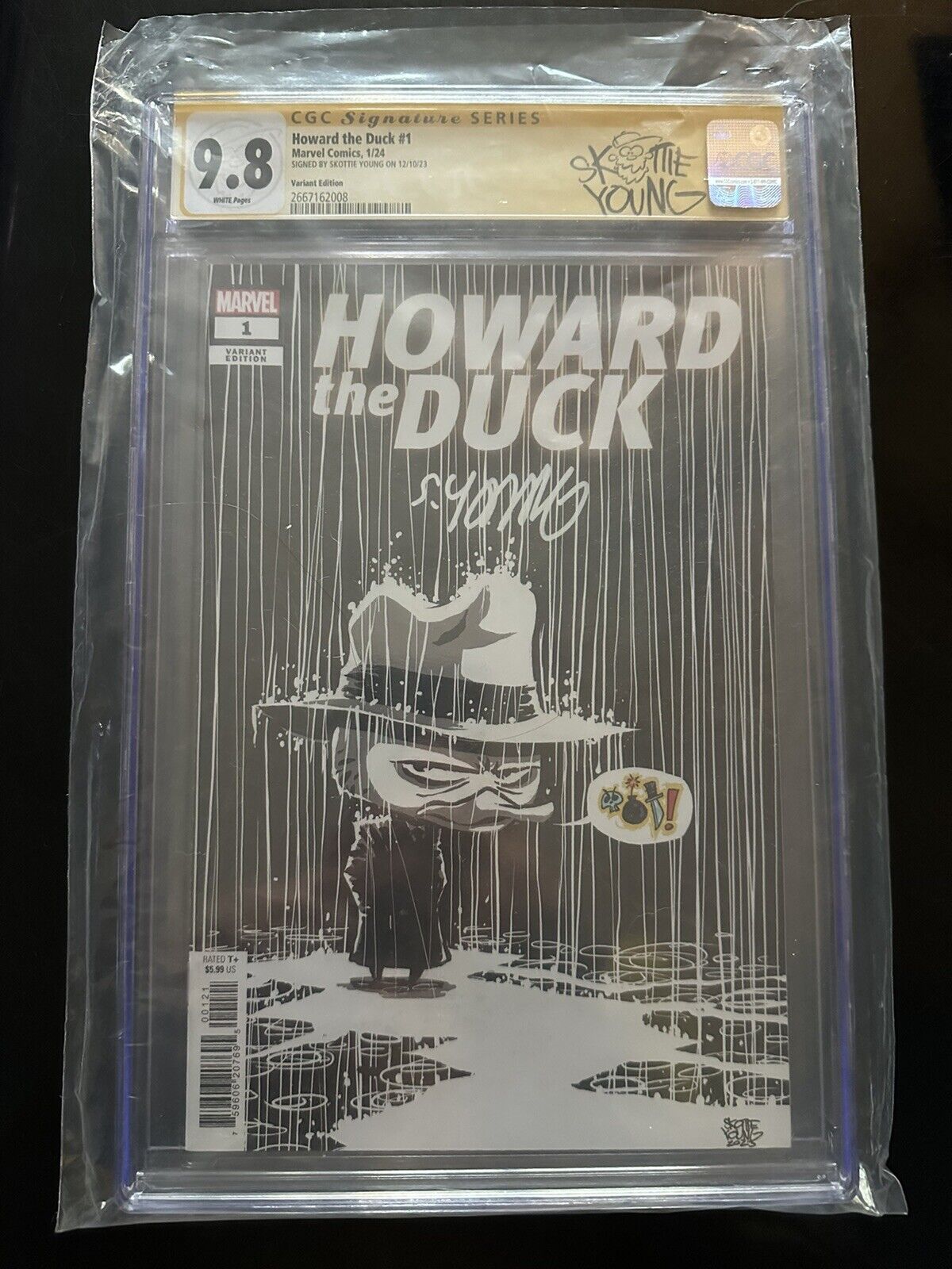 Howard The Duck #1 Skottie Young Signed Variant CGC Signature Series 9.8