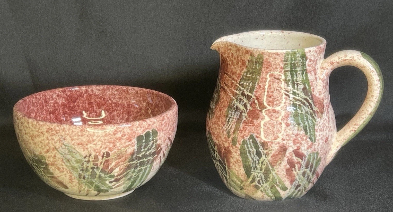 Signed Marked Studio Art Pottery Abstract Spatter Carved Sugar Bowl Creamer Set Signed Marked Studio Art Pottery Abstract Spatter Carved Sugar Bowl Creamer Set