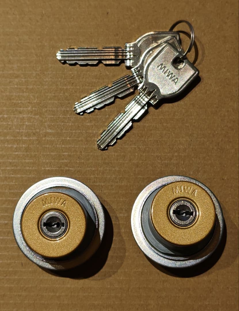 MIWA UR Cylinder Lock Set of 2 Replacement Door Lock Gold with 3 Keys Japan