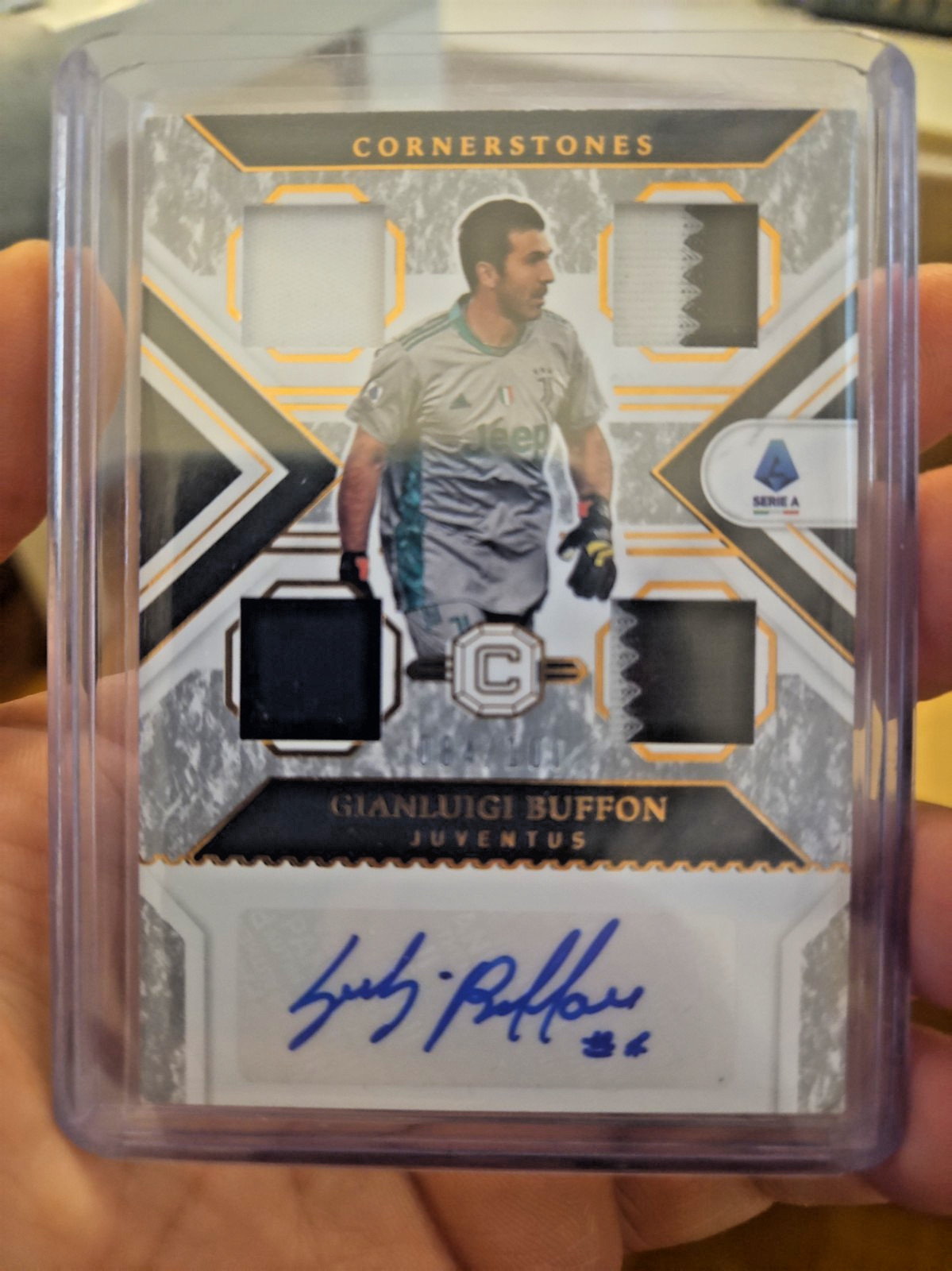 Gianluigi Buffon /100 Autograph Juventus 4 Panini Memorabilia Relic Patch Gianluigi Buffon /100 Autograph Juventus 4 Panini Memorabilia Relic Patch