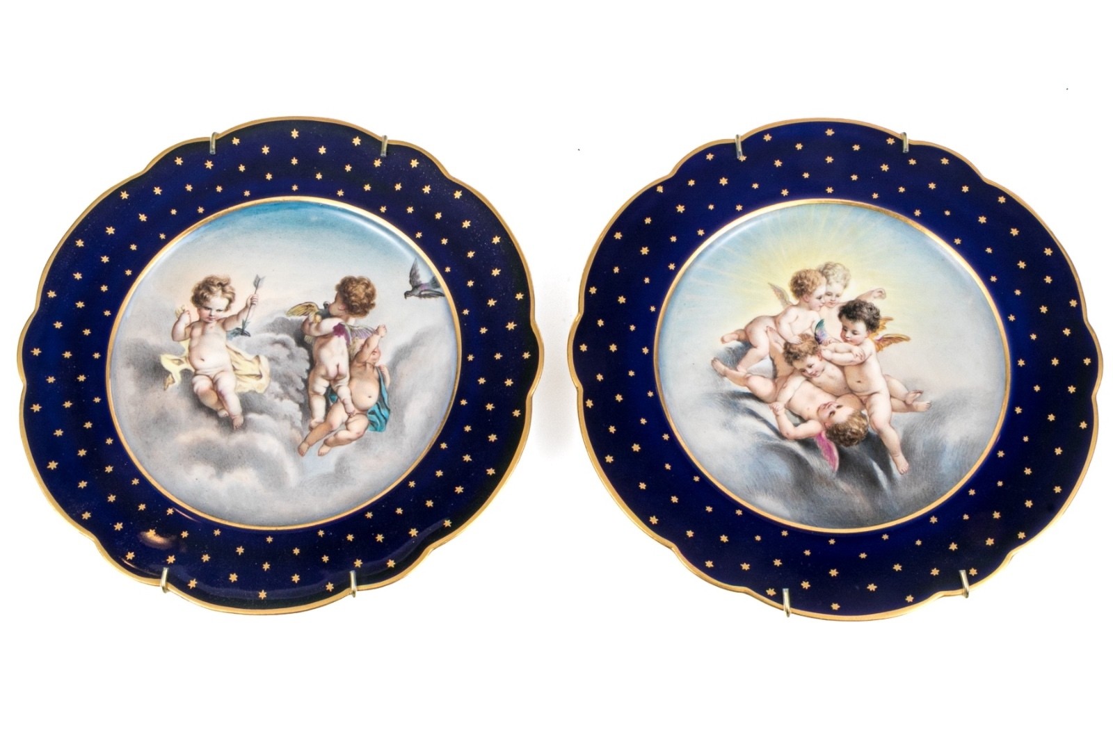 Pair Antique Franz Xaver Thallmaier Munich Cherub Cabinet Plates 9.5 Pair Antique Franz Xaver Thallmaier Munich Cherub Cabinet Plates 9.5